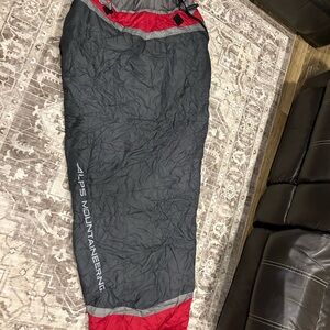 Alps Mountaineering Sleeping Bag